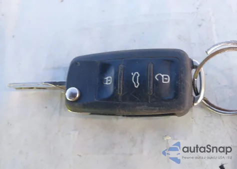 2018 Volkswagen Passat 2.0T R-Line/2.0T S из США, поврежденный, VIN 1VWAA7A35JC036136